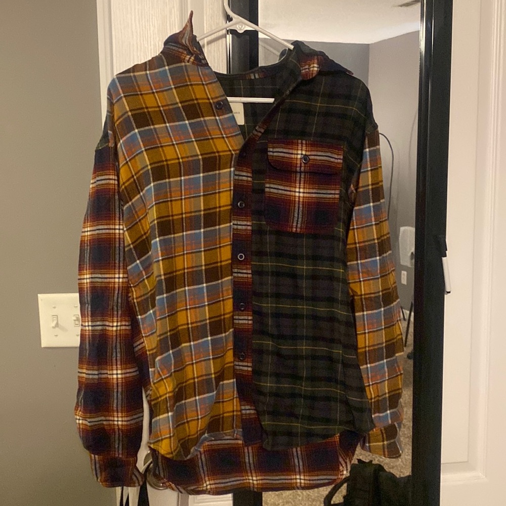 American Eagle plaid button up with hood